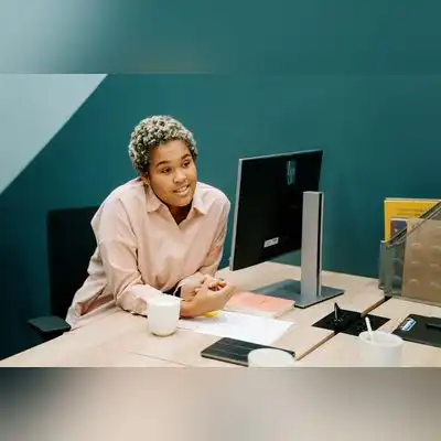 邓雅新
